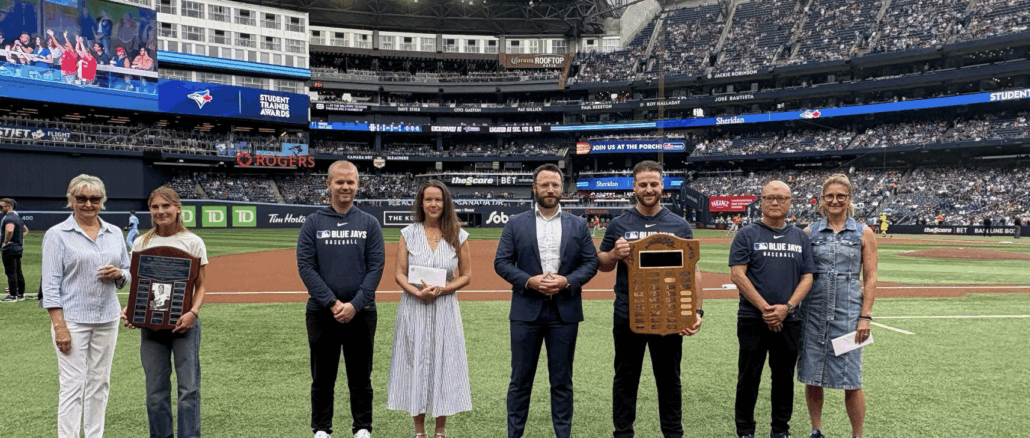 Athletic Thereapy students receiving their awards.